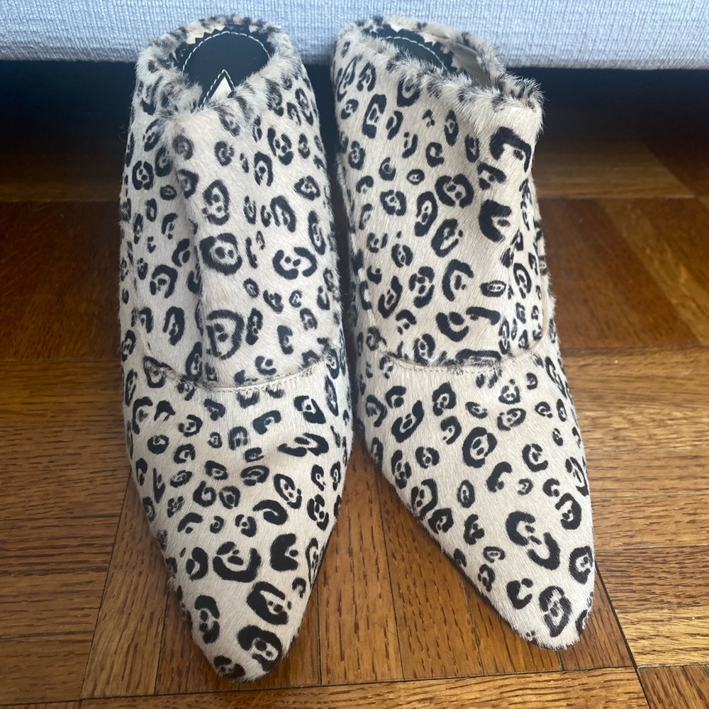 BRAND NEW Altuzarra mules. Size US 7